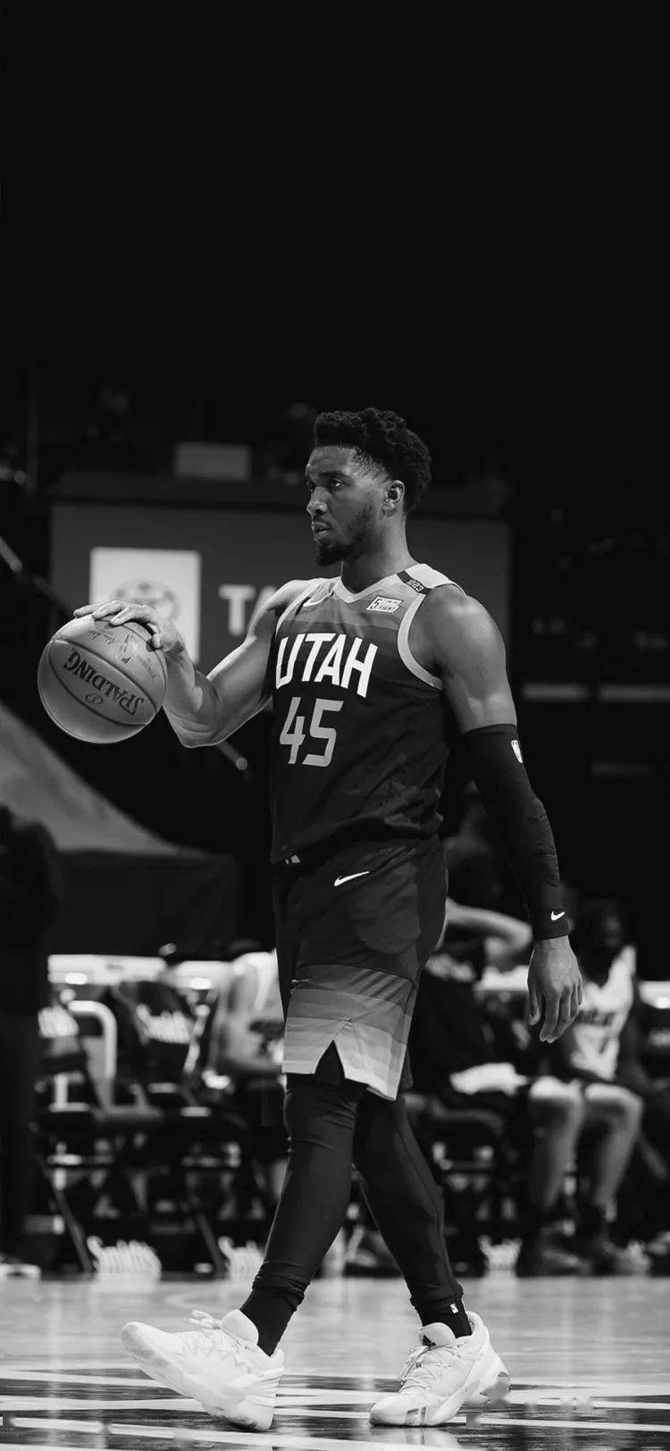 赫罗纳显然 赫罗纳显然