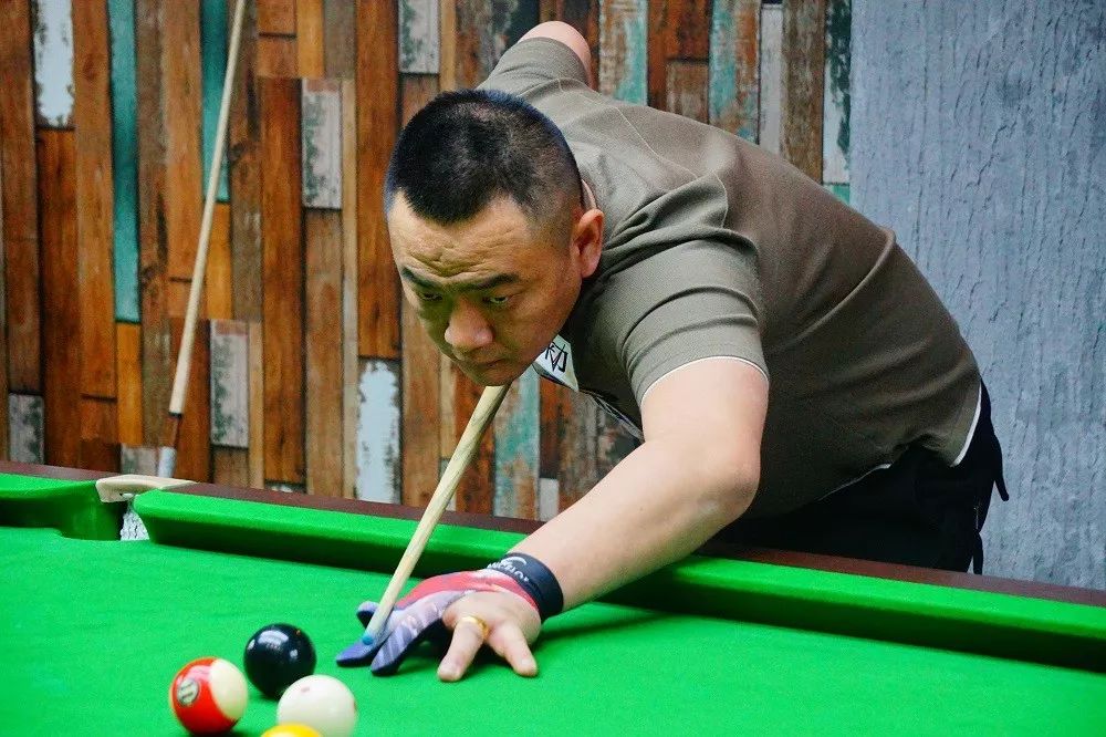 也带来了球 也带来了球