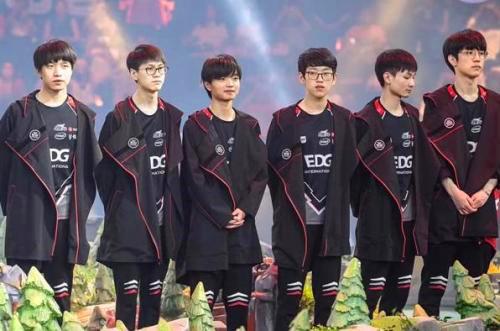 与大连鲲城 与大连鲲城