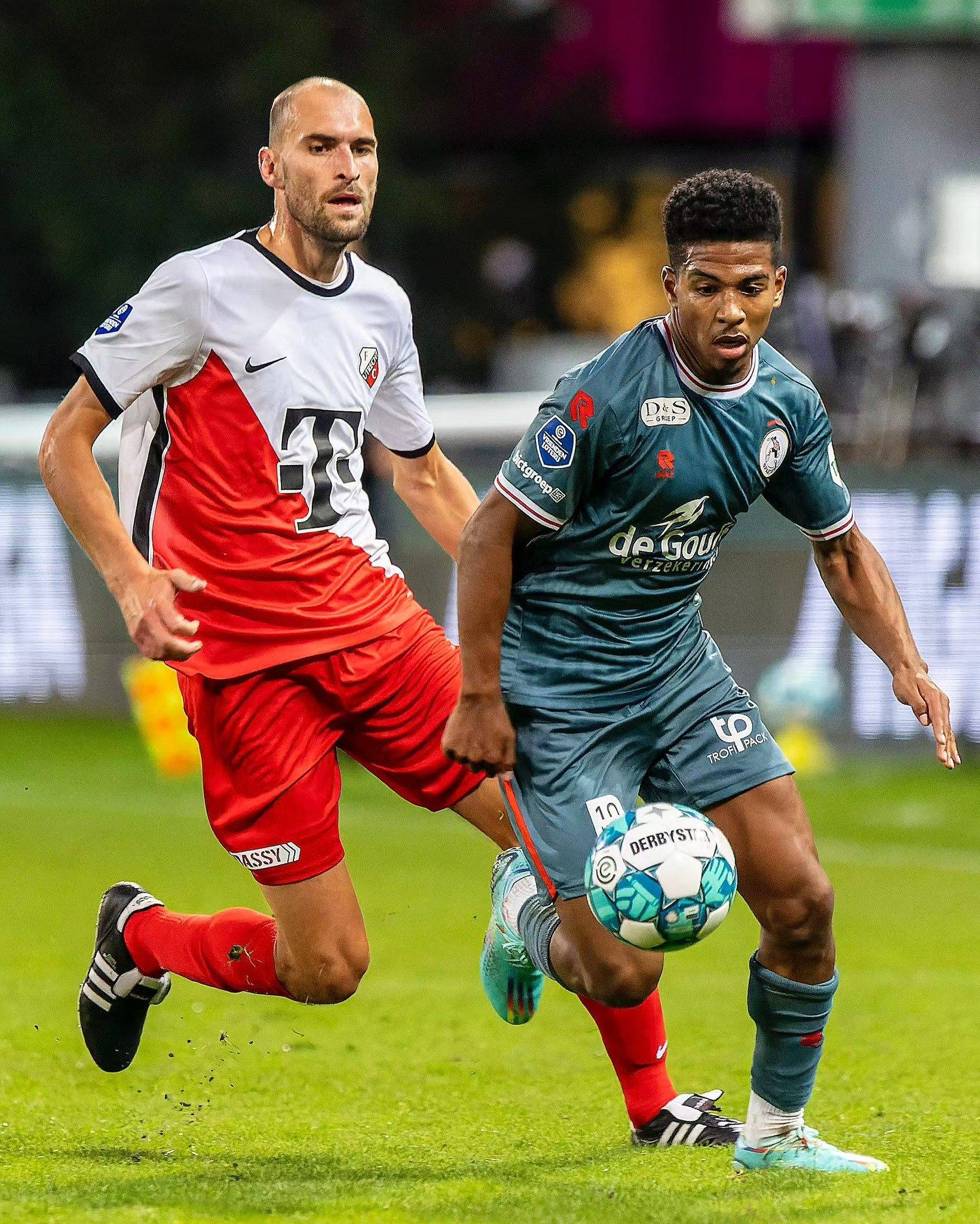 势突破湖人 势突破湖人